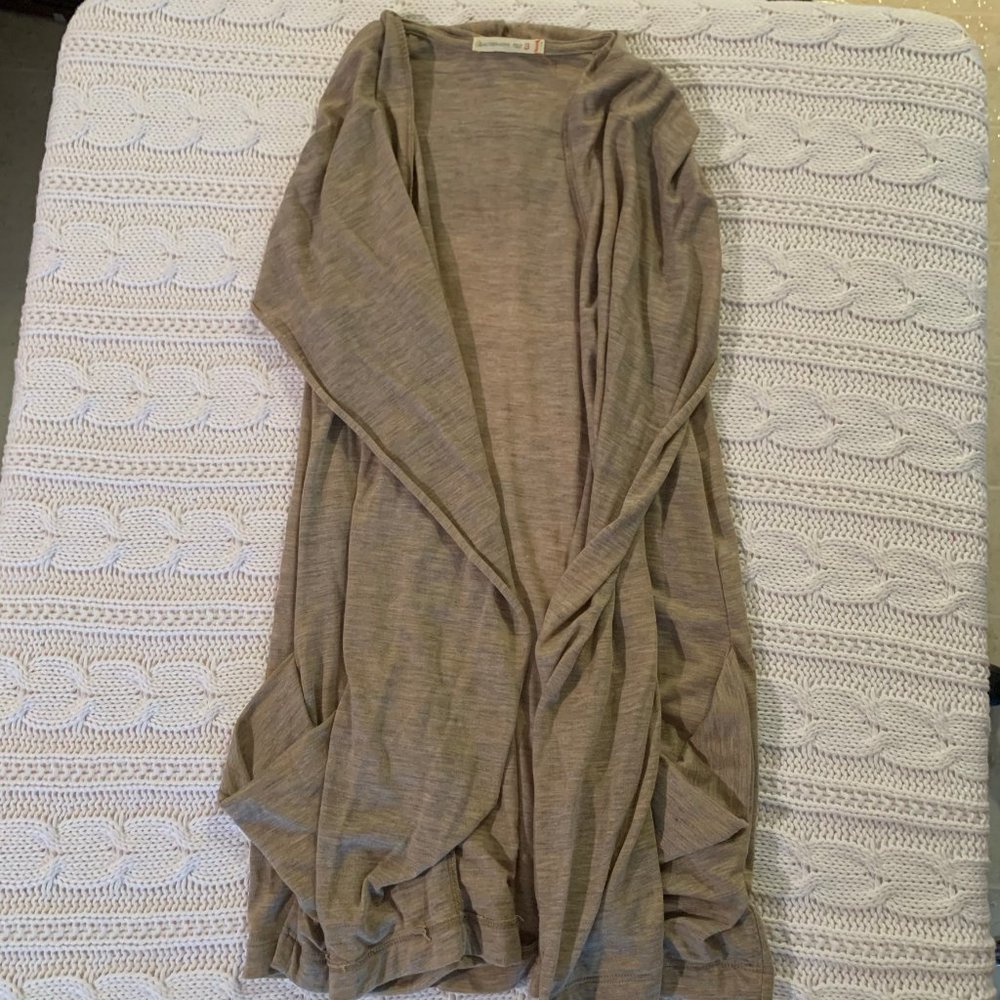 Beige/Brown Sleeveless Cardigan with Pockets!